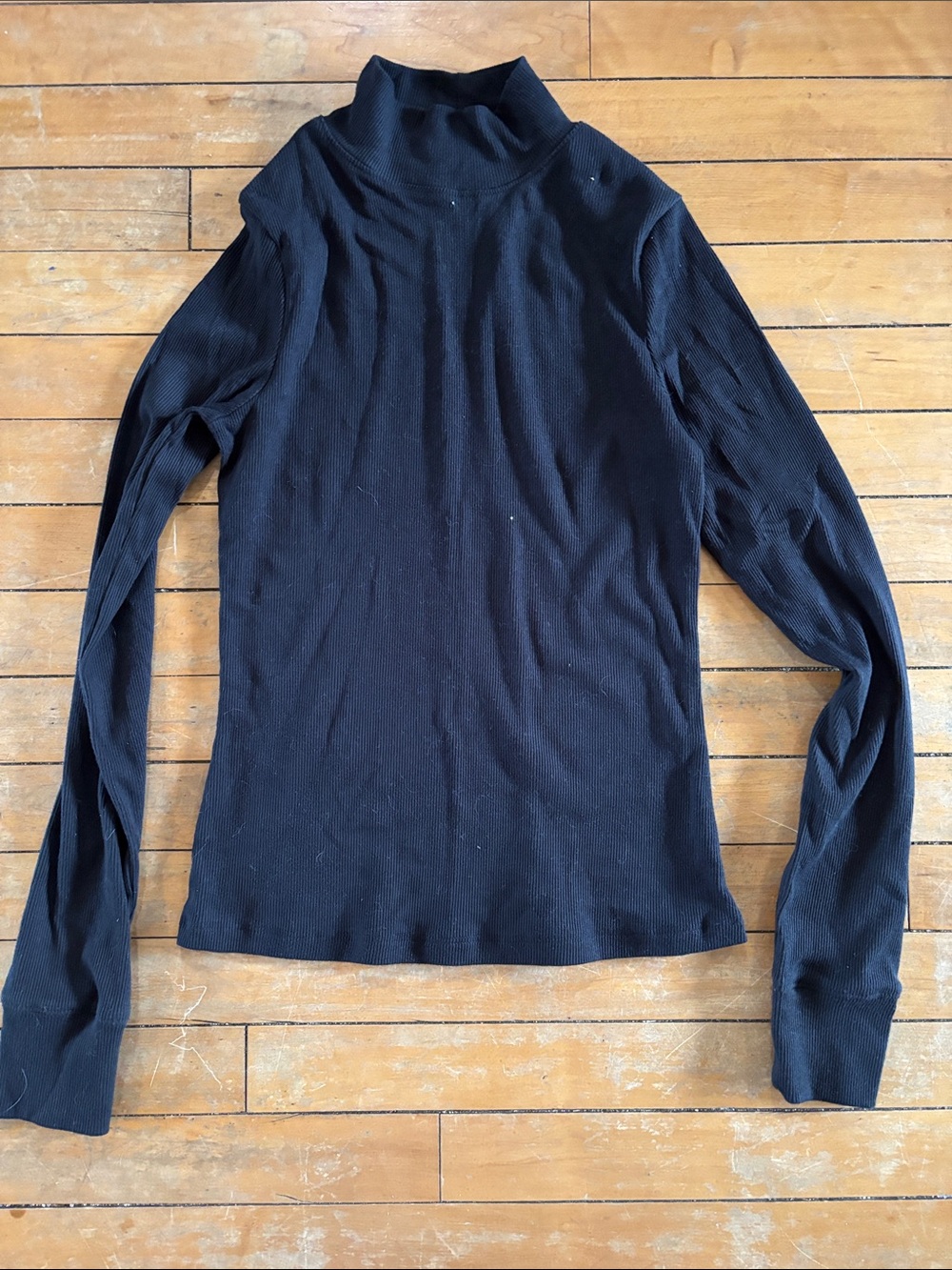 EUC SO Black Ribbed Mock Neck Top